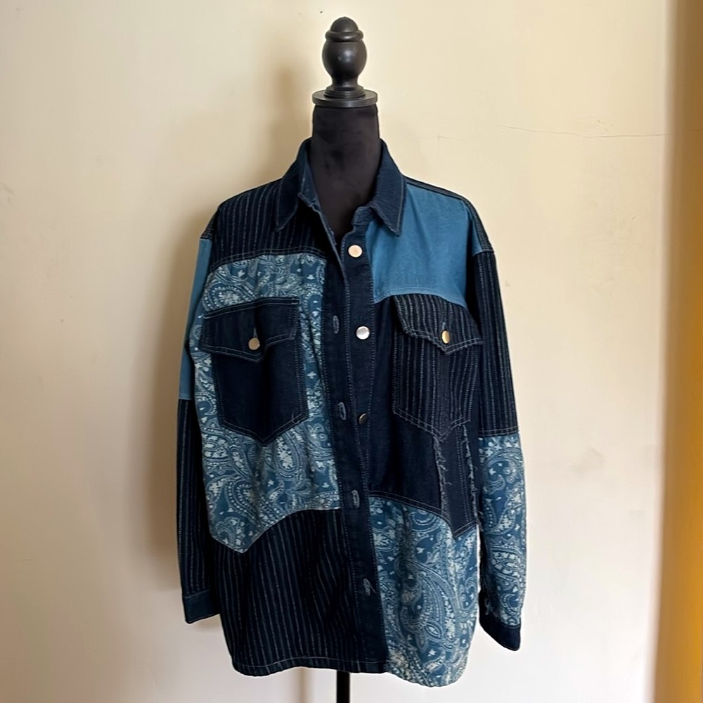 LOVE + HARMONY Novelty Patchwork Denim Chore Coat, Barn Jacket - M - Picture 3 of 12